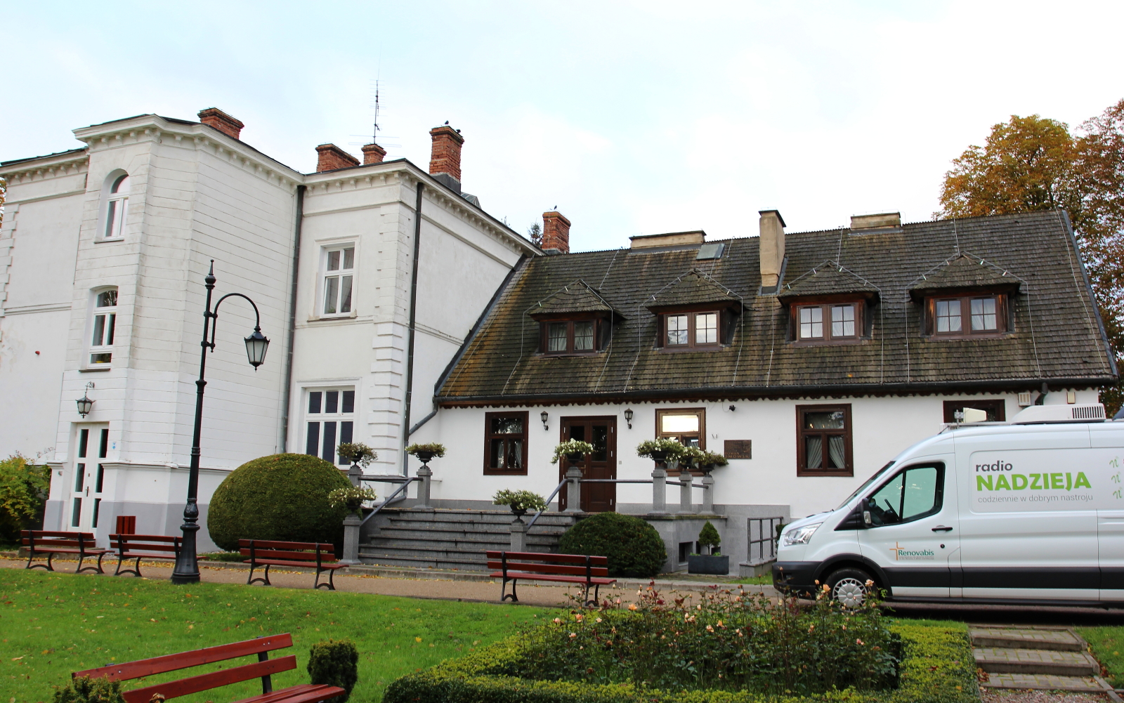 Muzeum Przyrody w Drozdowie - widok od strony wschodniej 002